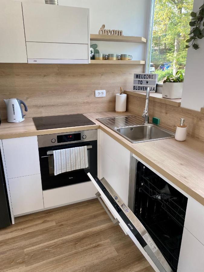 Apartament Sunny Oak Estate Mengeš Zewnętrze zdjęcie