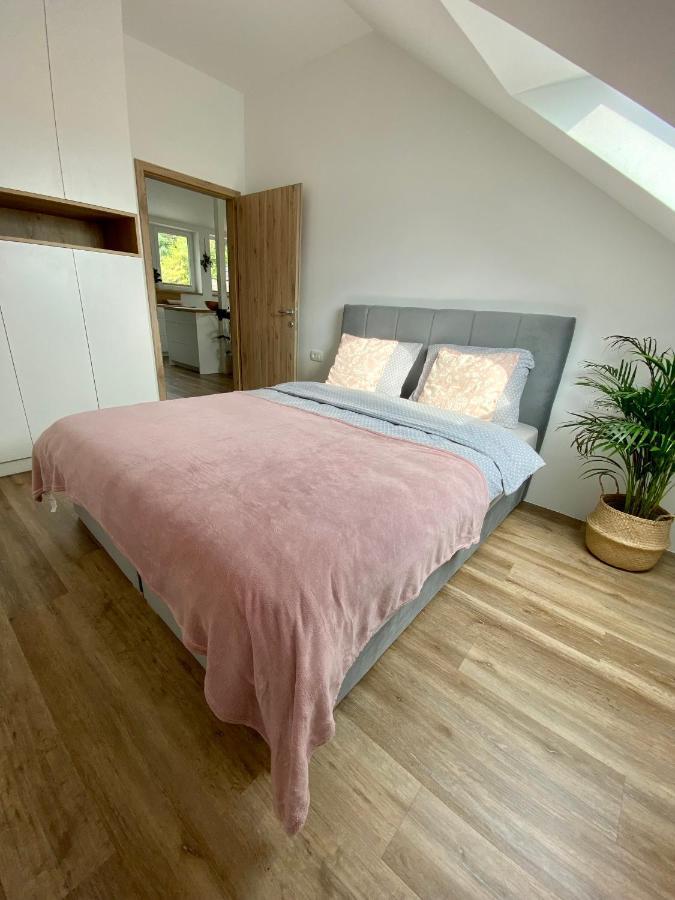 Apartament Sunny Oak Estate Mengeš Zewnętrze zdjęcie